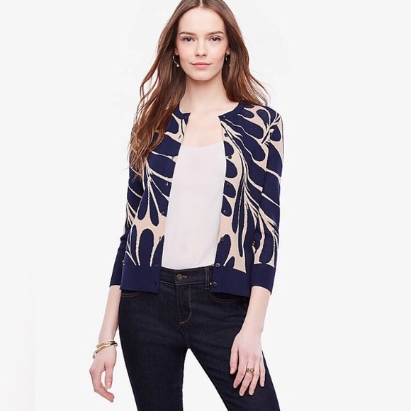 Ann Taylor Sweaters - NWT Ann Taylor Petal Leaf Print Ann Cardigan